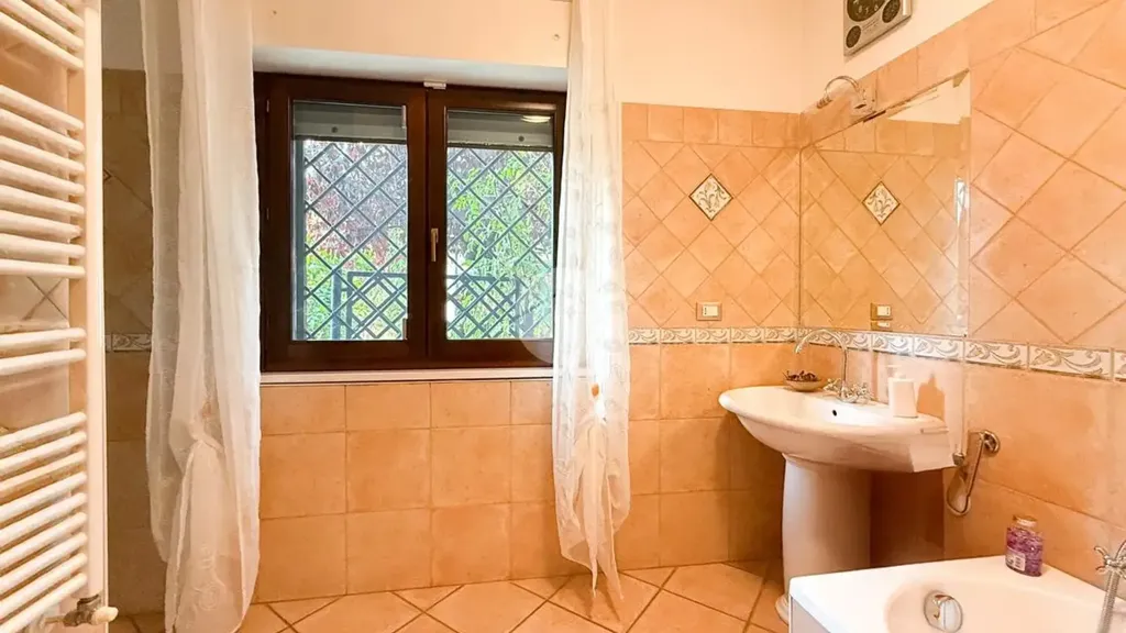 Bathrooms - Modern Terrace Villa in Pettino, L'Aquila