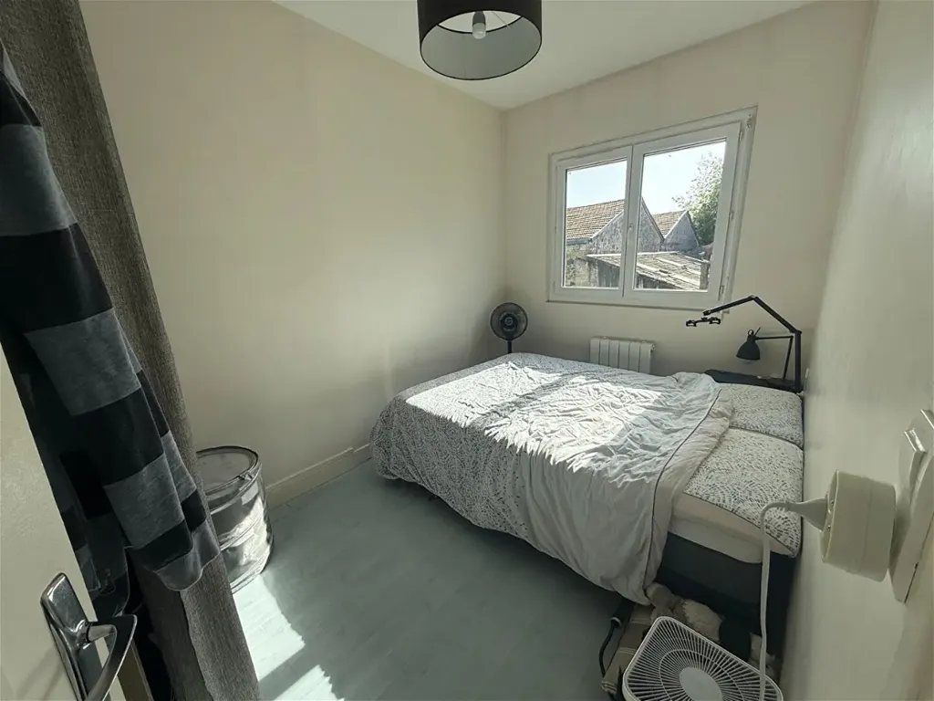 Magamistoad - 3-Bed Apartment with South-Facing Views in Bordeaux