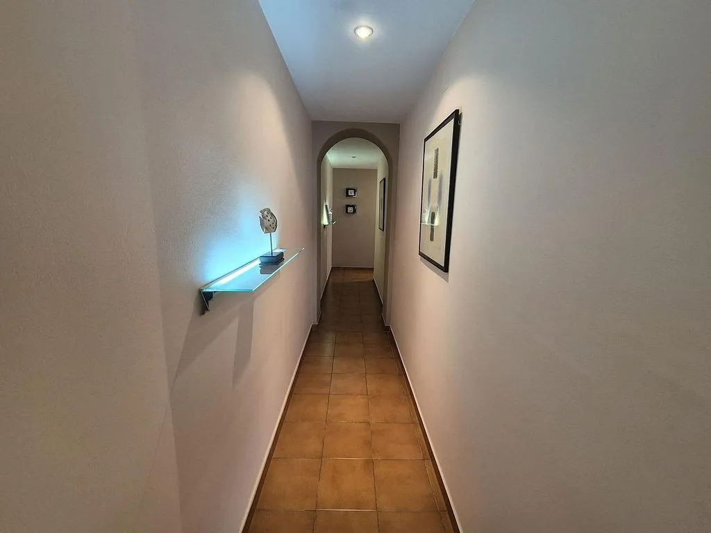 hallway_entrance