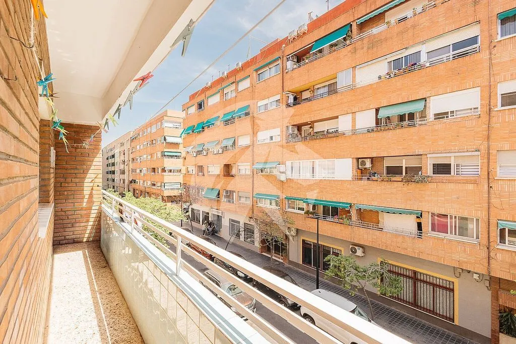 Rõdu - Apartment with Balcony in La Malvarrosa