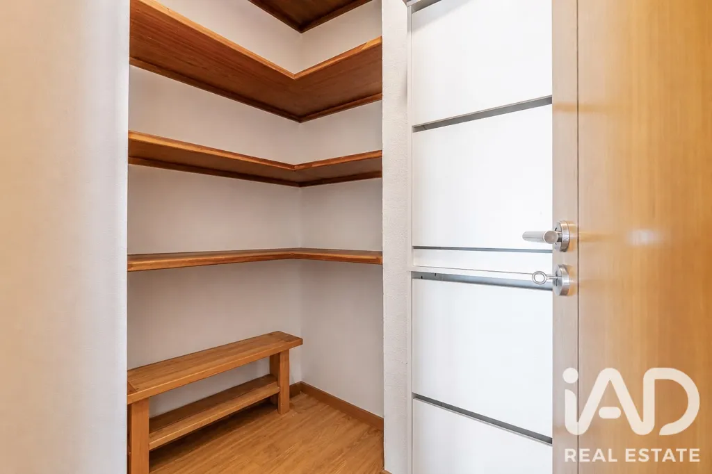 Toad - T3 Apartment with Parking in Setúbal