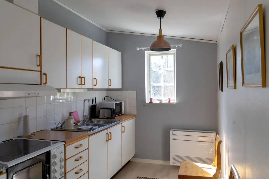 Köök - Charming Villa with Guesthouse near Visby