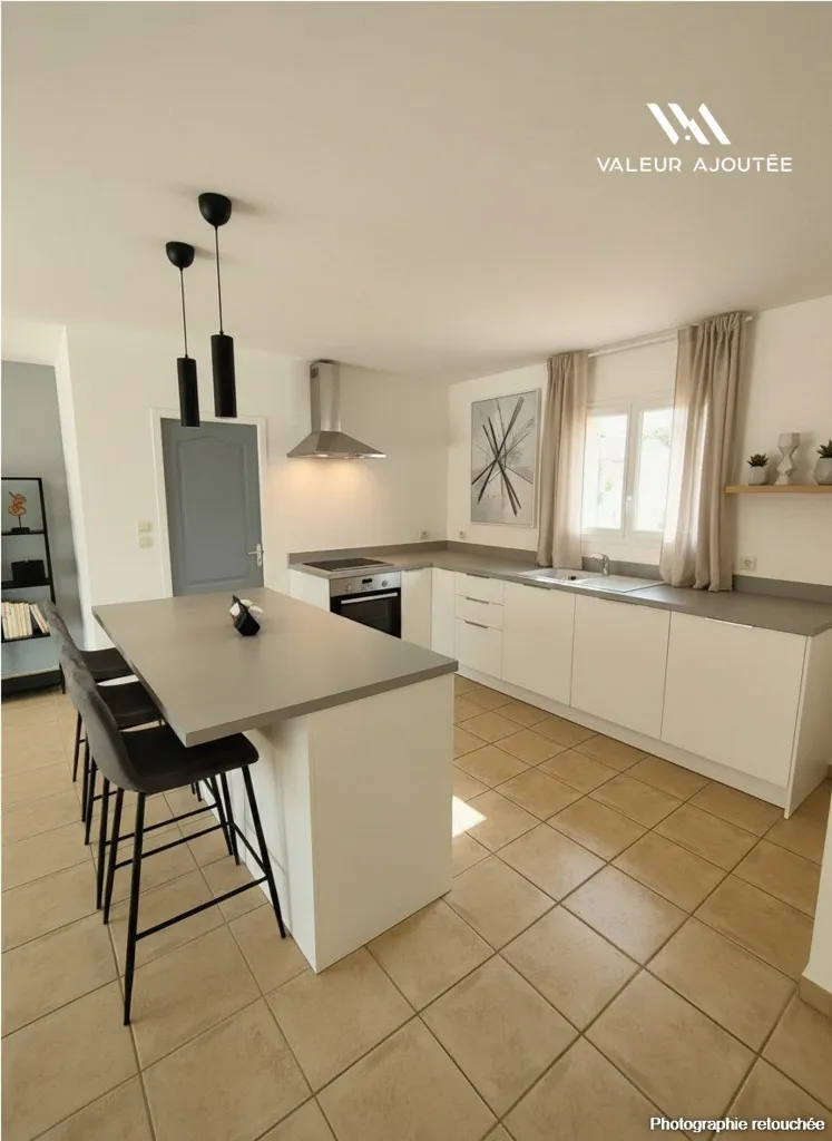 Cucina - Bright House with Garden in Laruscade
