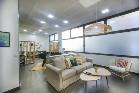 Elutuba - Meubled Studio in Student Residence, Marseille