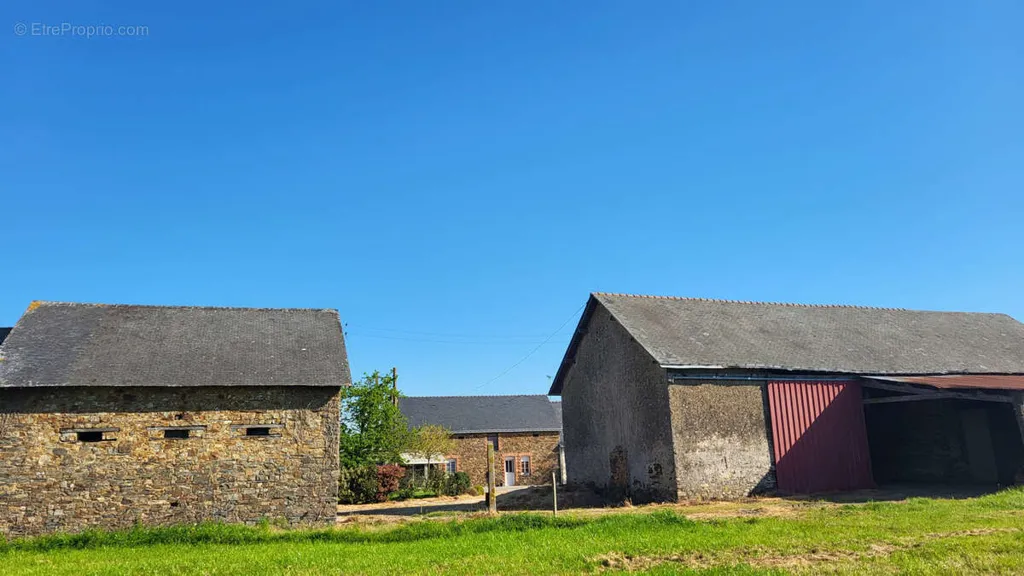 Maison 7 pièces à Bonnoeuvre