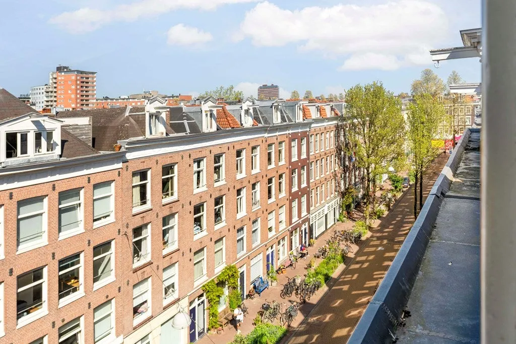 Balcon - Loft-Style Apartment with High Ceilings in De Pijp