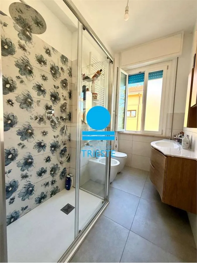 Vannitoad - Rustic-Style Flat with Balcony in Pesaro