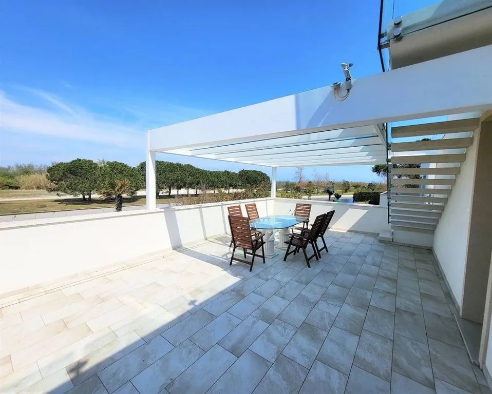 Terrasse - Luxury Villa with Fiord View in Rosolina