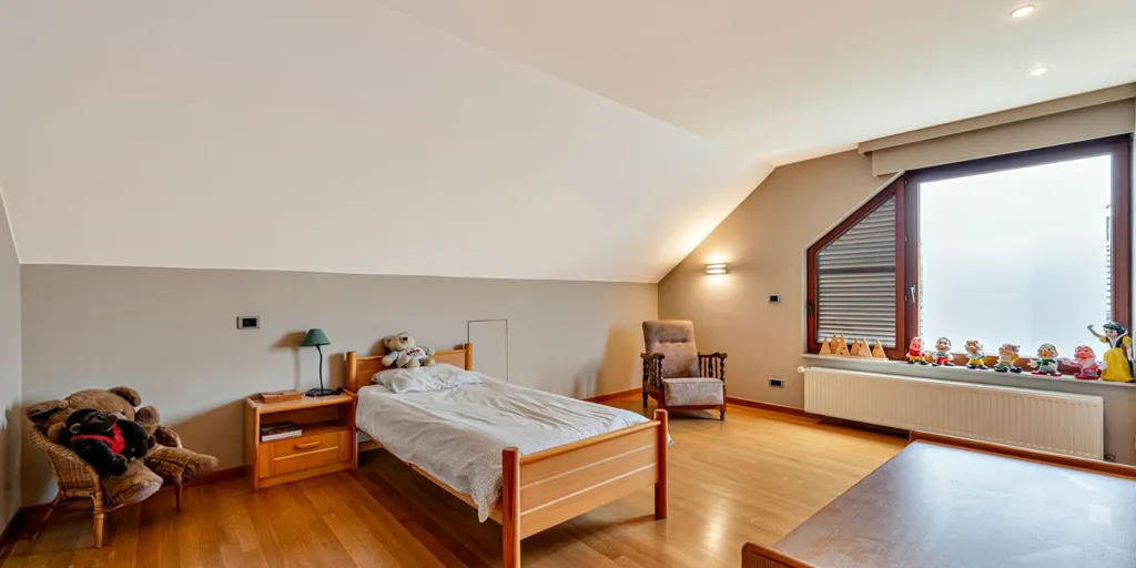 Chambres - Maison avec Jardin et Garage à Wevelgem
