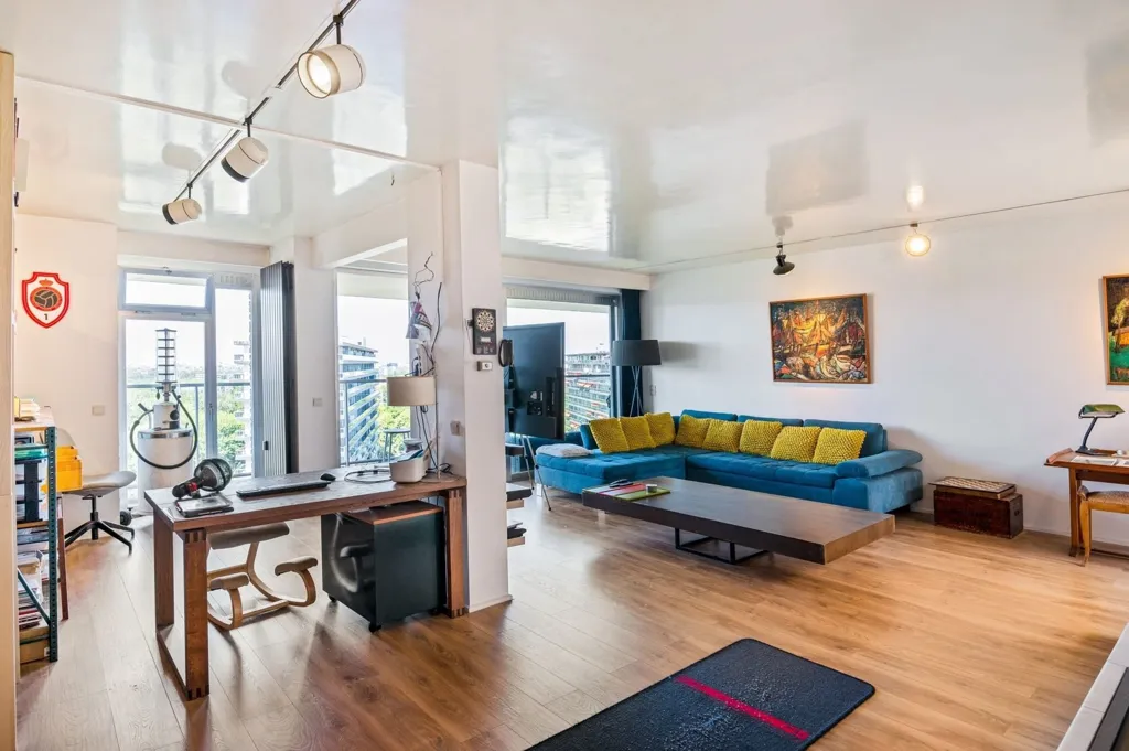 Elutuba - Duplex with Four Terraces in Antwerp