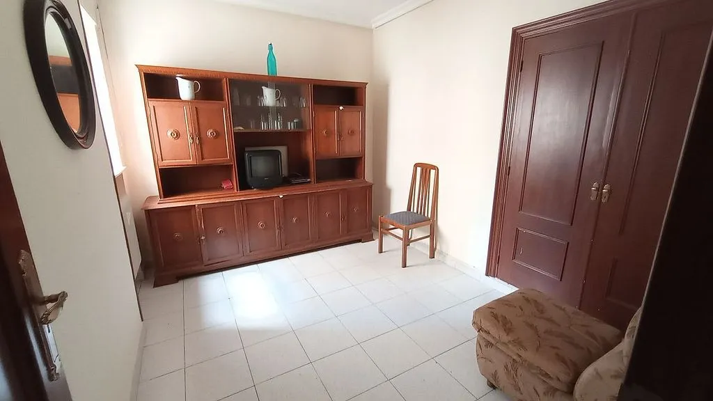 Entrée - Student Flat with Balcony in Delicias