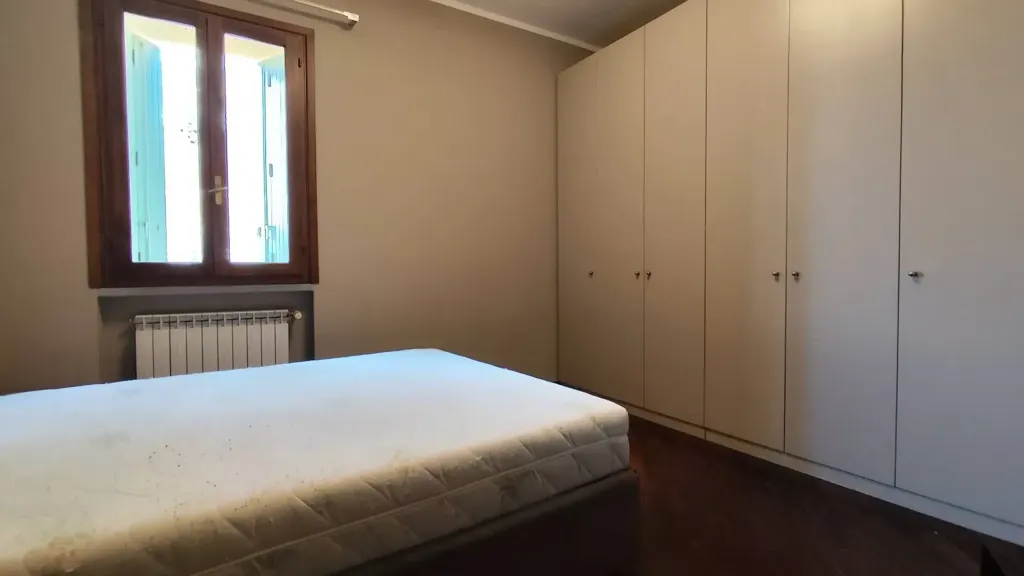 Chambres - Armed Two-Bedroom Flat with Private Parking in Rovato