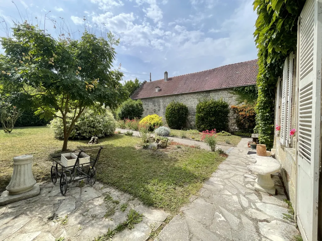 Jardin - Maison de Pays à Rénover avec Vue Campagne à Pierrefonds