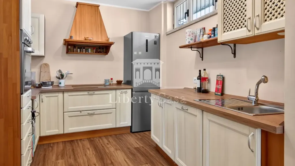 Kitchen - Rustic Lake View Apartment in Salò