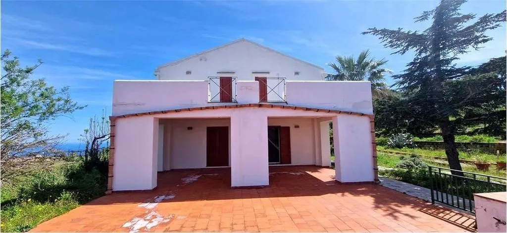 Exterior - Luxury Villa with Panoramic Views in Cefalù