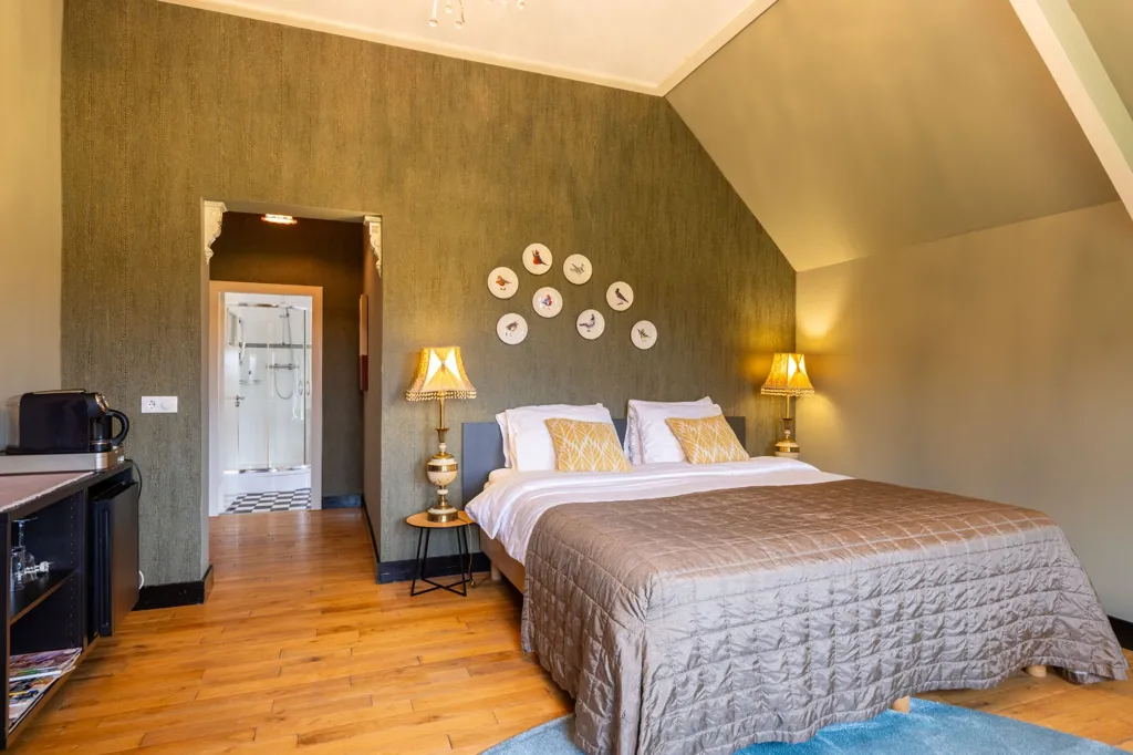 Chambres - Historic Villa with Garden in Almen