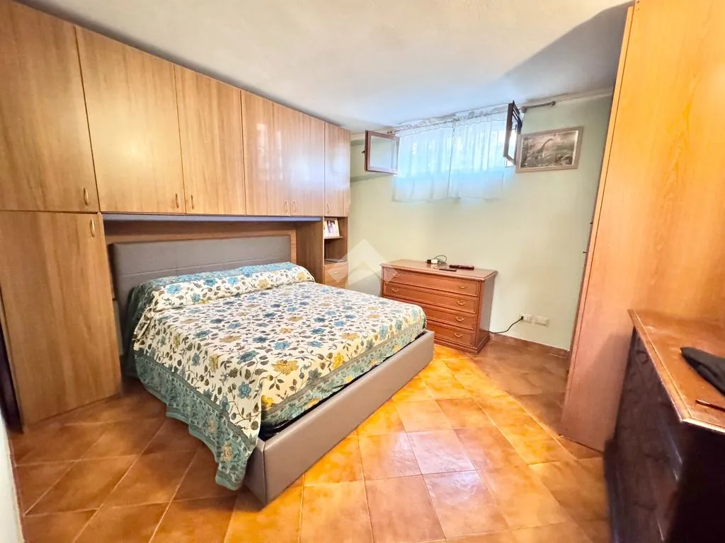 Magamistoad - Corner Semi-Detached Villa with Garden in Casarile
