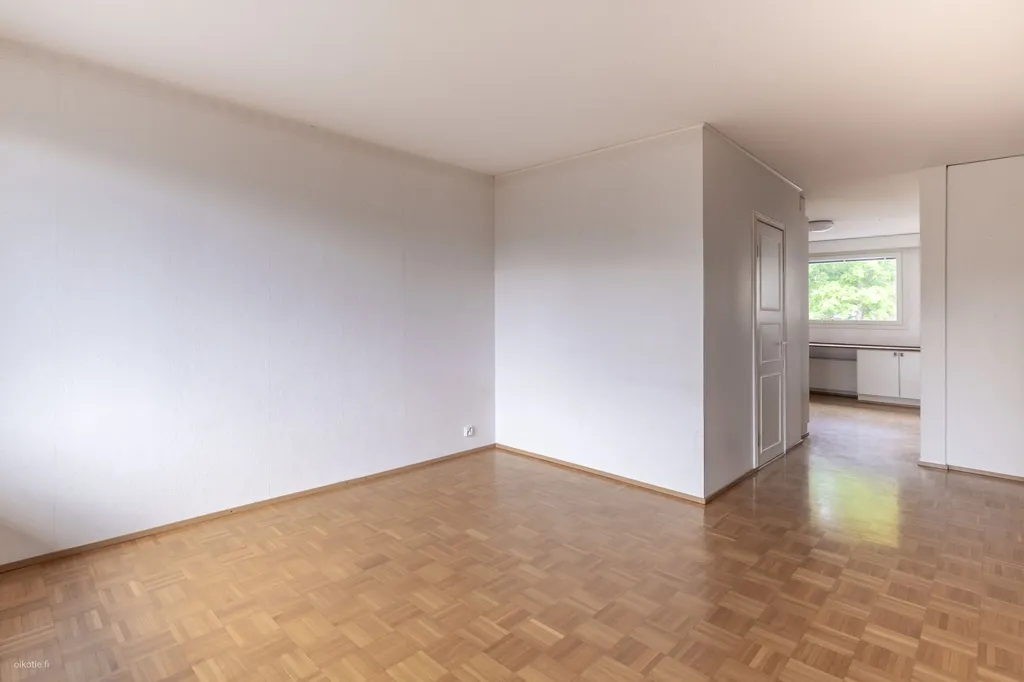 Toad - Bright Apartment with Balcony in Mikkeli Centre