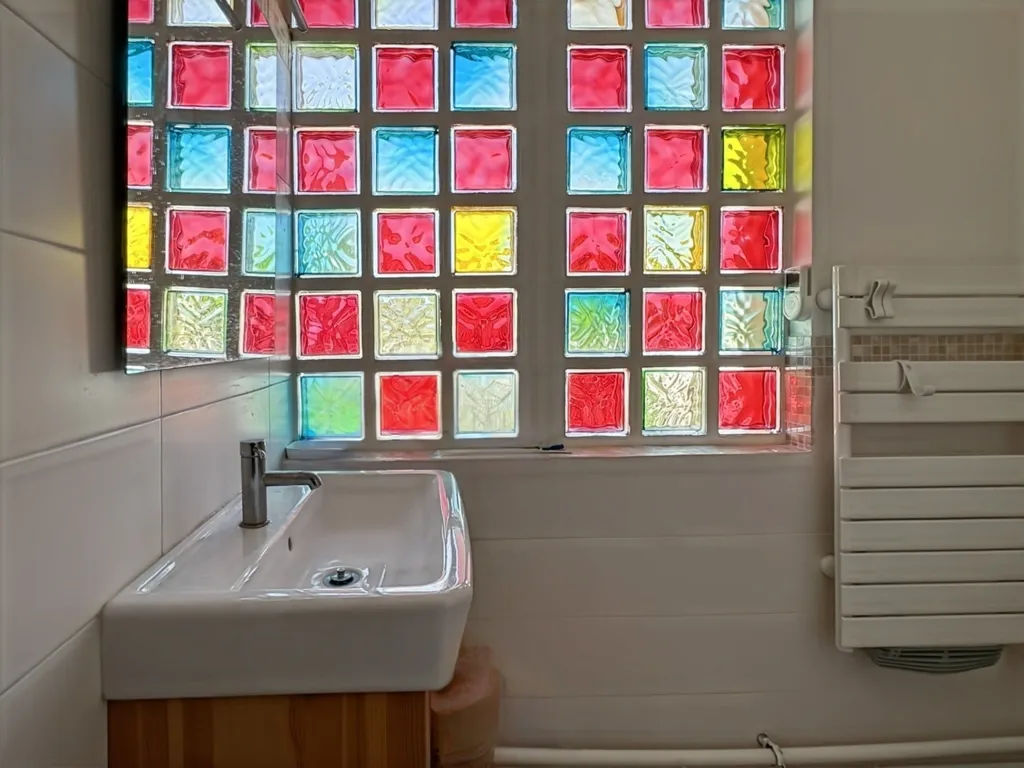 Bathrooms - Character Provençal House with Pool in Château-Gombert