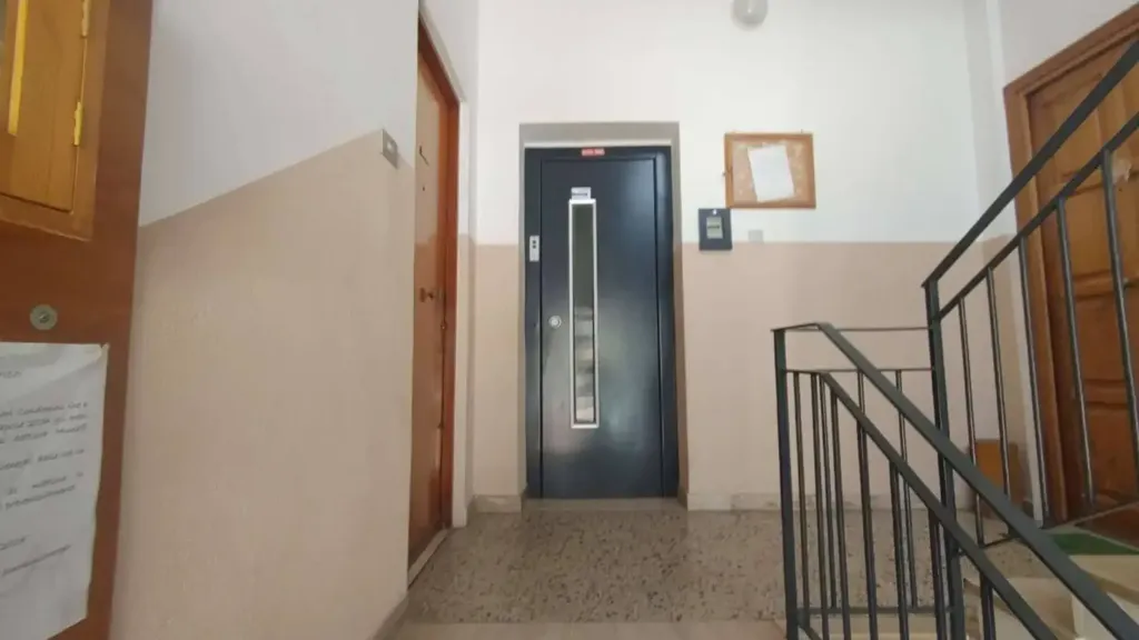 Esik - Apartment with Panoramic Balcony in Barcellona Pozzo di Gotto