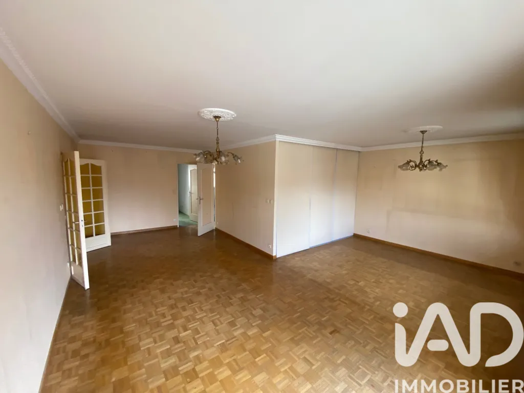 Séjour - Appartement avec Garage à Cachan, Proche Transports