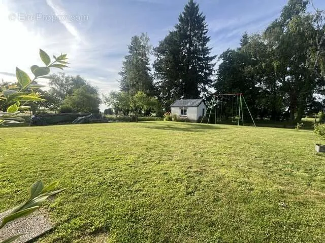 Jardin - Pavillon avec Sous-Sol Total près de Gisors