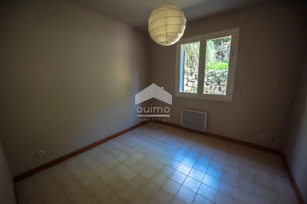 Toad - Spacious House with Garden in Vesseaux