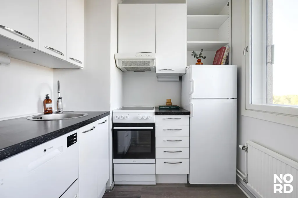Köök - Modern Flat with Balcony in Myyrmäki