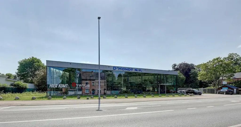 Exterior - Showroom with Water View on Dendermonde-Zele Link Road