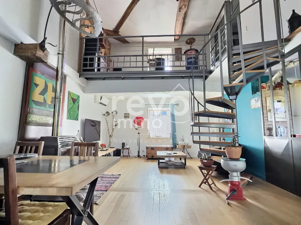 Elutuba - Architect-designed House with Veranda in Bouligneux