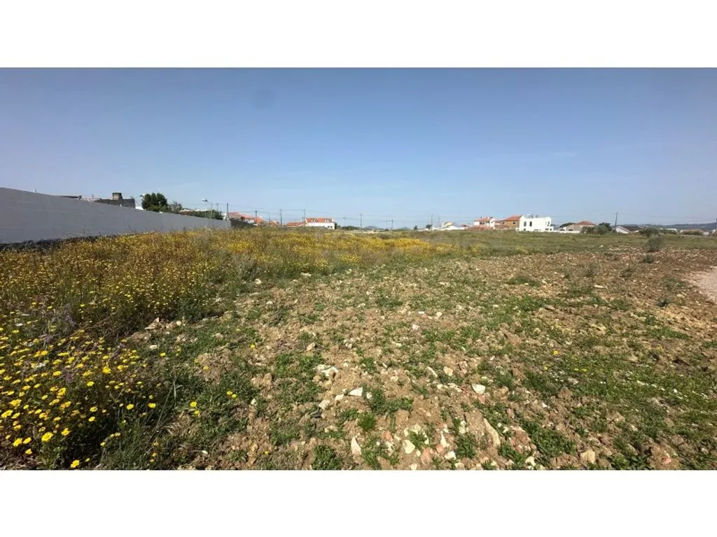 Jardin - Urban Plot with Serra de Sintra Views in Terrugem