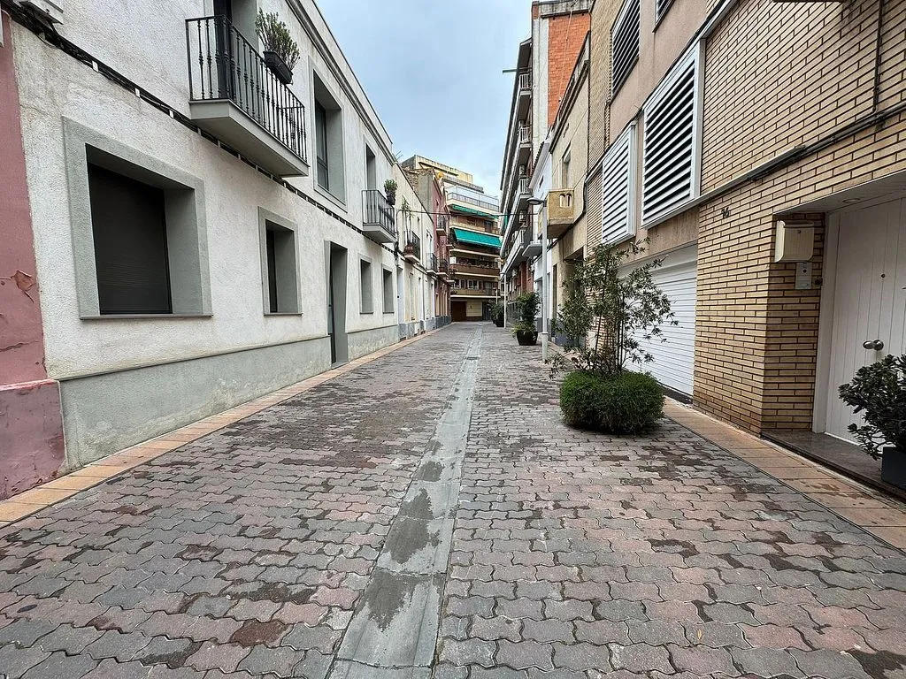 Extérieur - Ample Loft in Central Molins de Rei