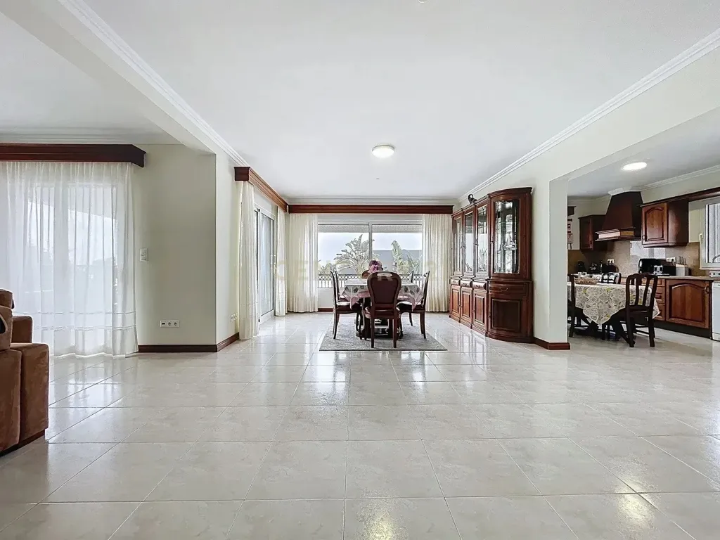 Salle à manger - Villa with Beach Access in Livramento