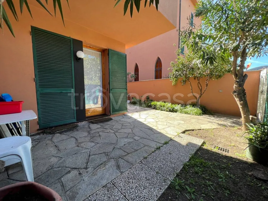 Terrasse - Ground Floor Apartment with Private Garden in Loano
