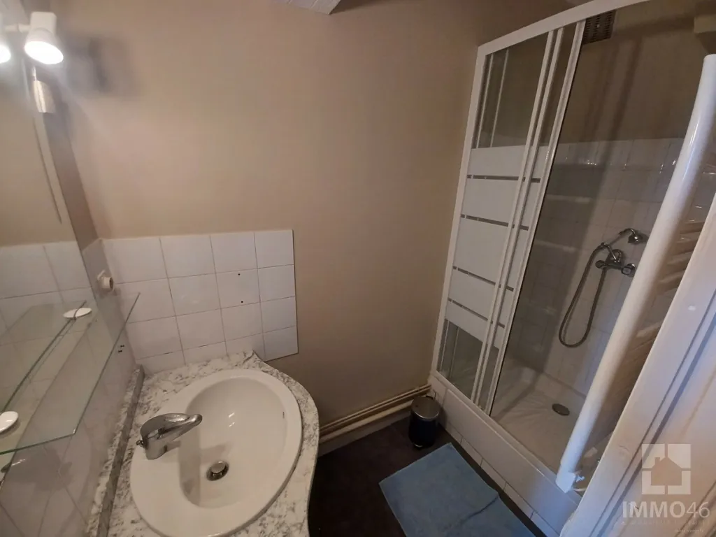 Salles de bain - Appartement Rénové Proche Gare à Cahors