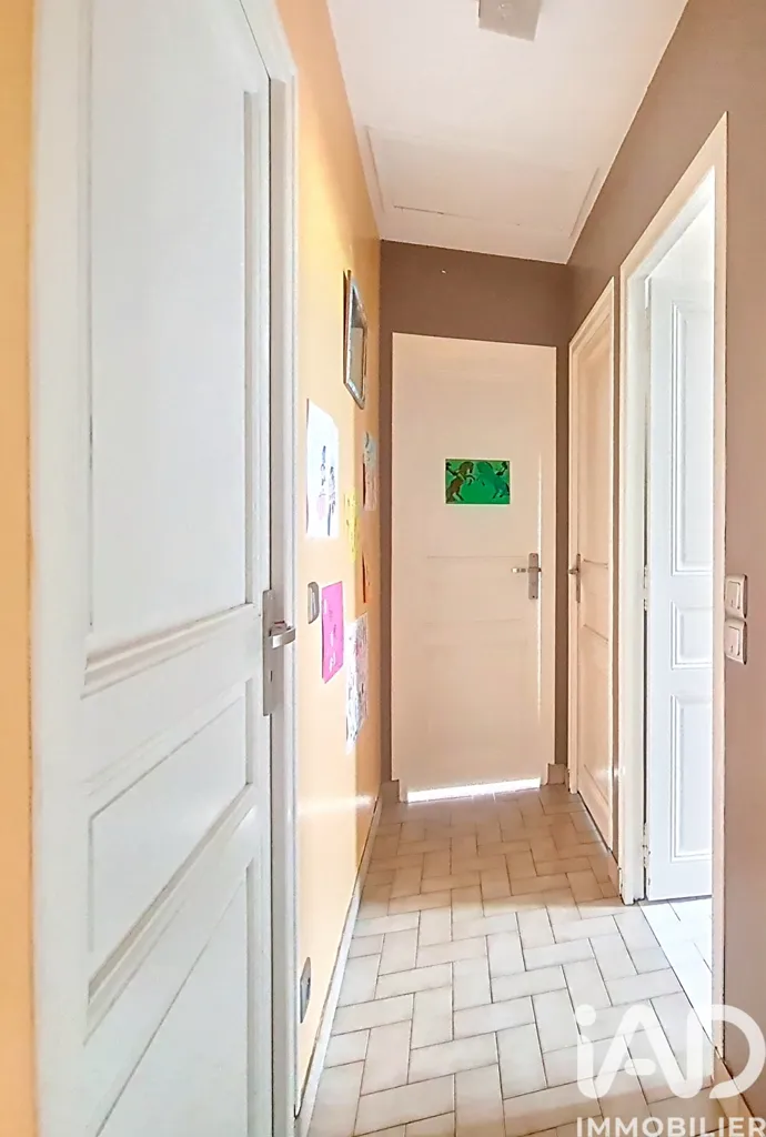 hallway_entrance