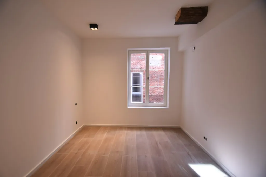 other_room
