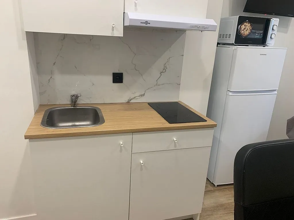 Cuisine - Studio with Air Conditioning in La Ñora