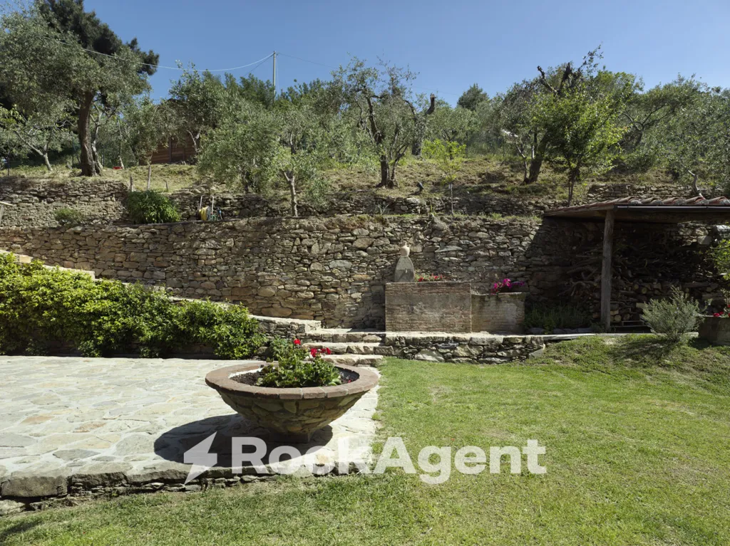 Jardin - Rustic Villa with Panoramic Views in Calci
