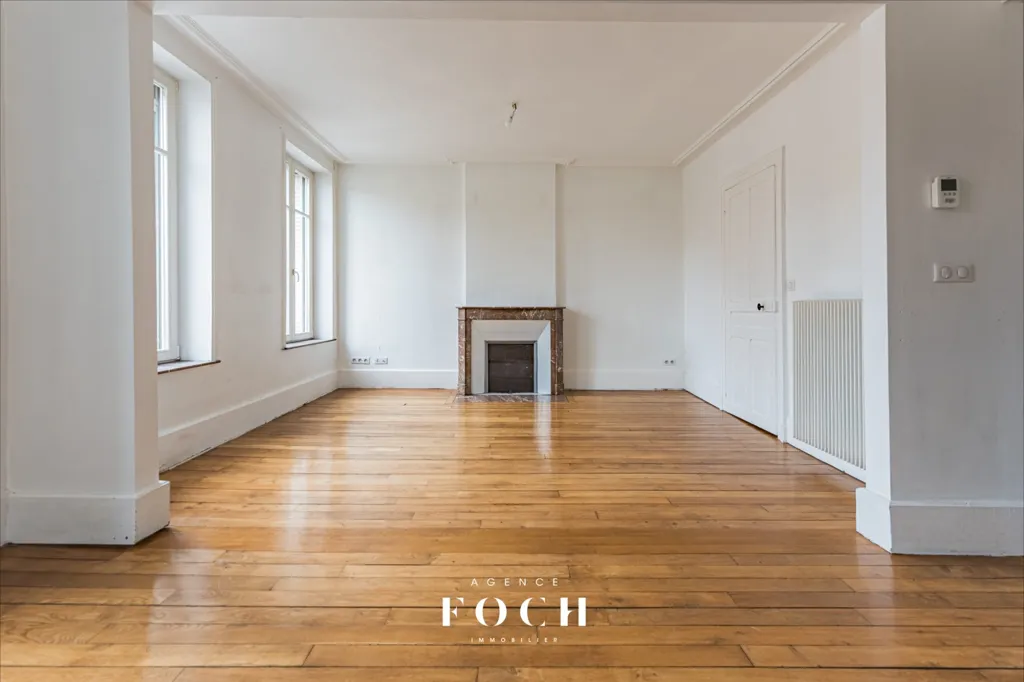 Séjour - Appartement Duplex avec 4 Chambres à Nancy
