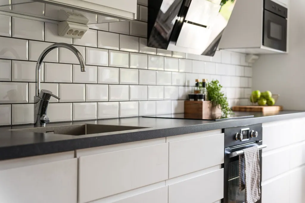 Cucina - Apartment with South-Facing Balcony in Söder