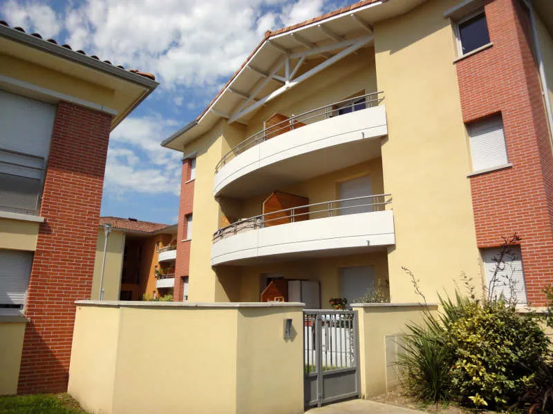 Extérieur - Appartement T3 avec Balcon et Piscine dans Résidence Sécurisée