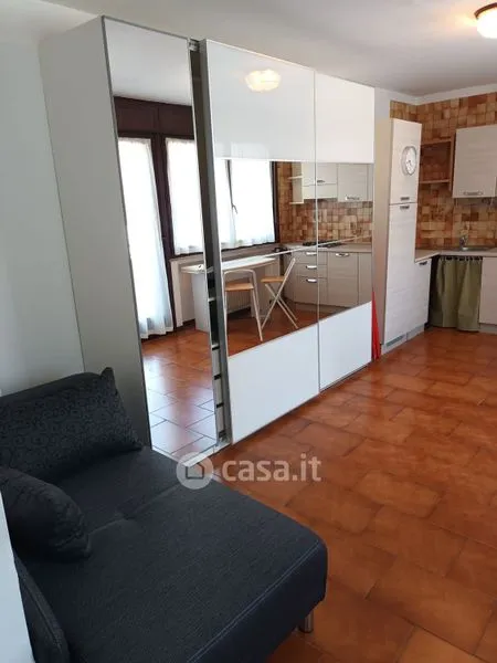 Séjour - Fully Furnished Studio with Balcony in Merano