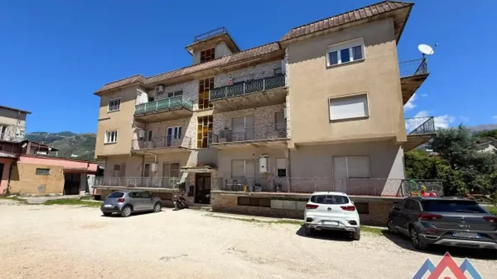 Extérieur - Three-Bedroom Apartment with Balcony in Sora