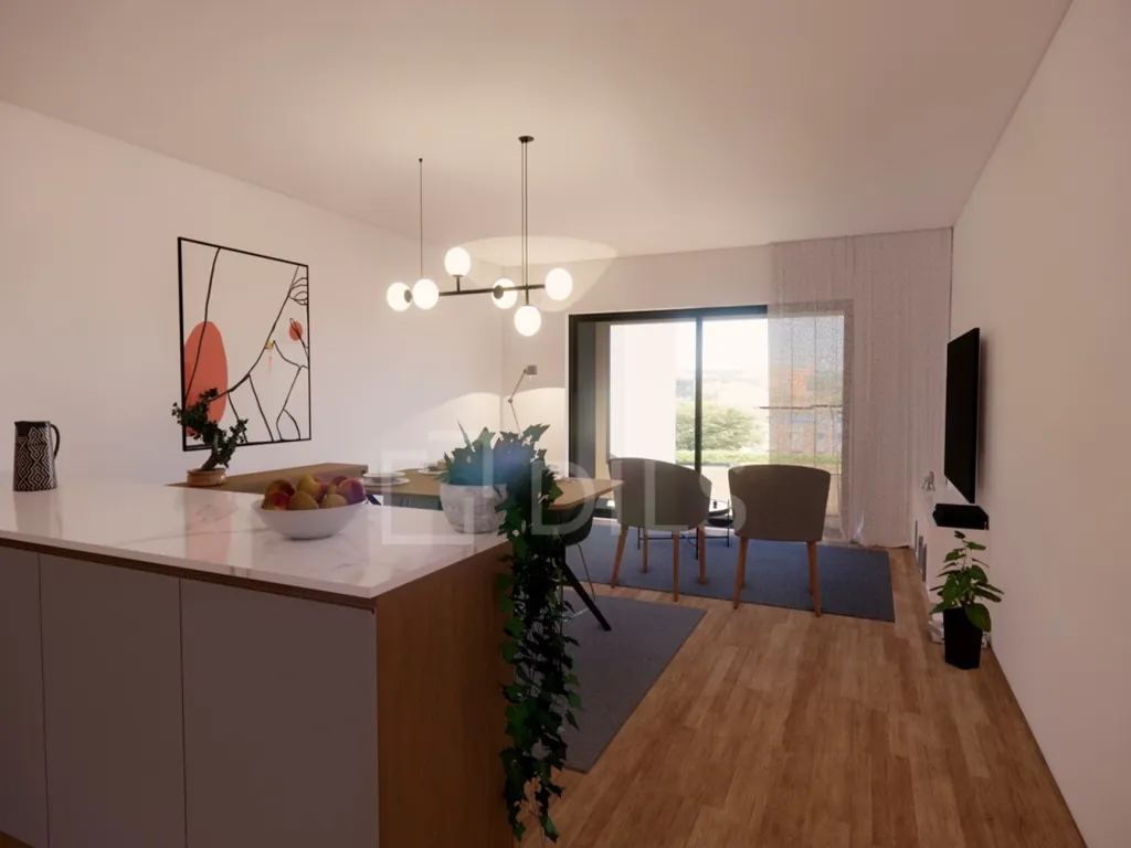 T2 Apartment with Balcony in Matosinhos Centre