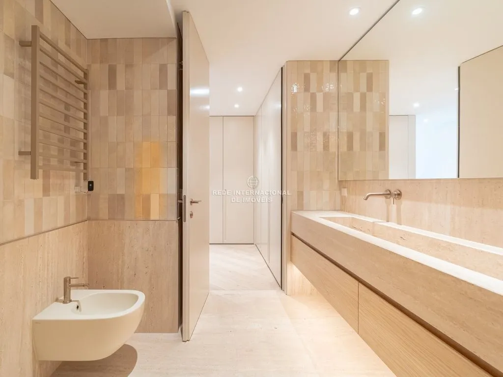 Vannitoad - Luxury Apartment with River Views in Porto