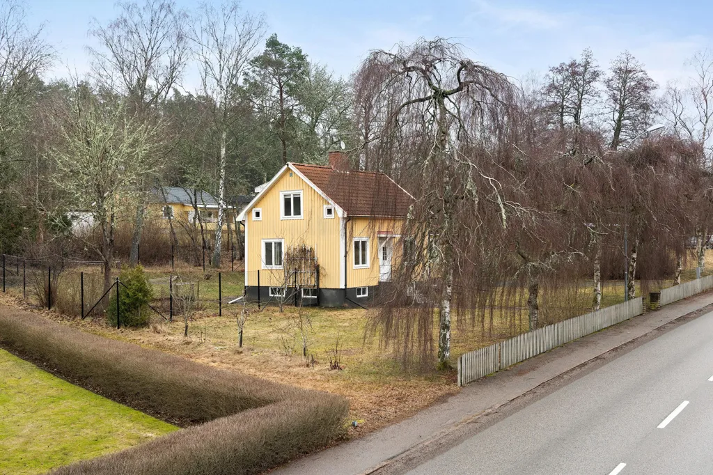Välivaade - Charming Villa with Garden in Norrhult