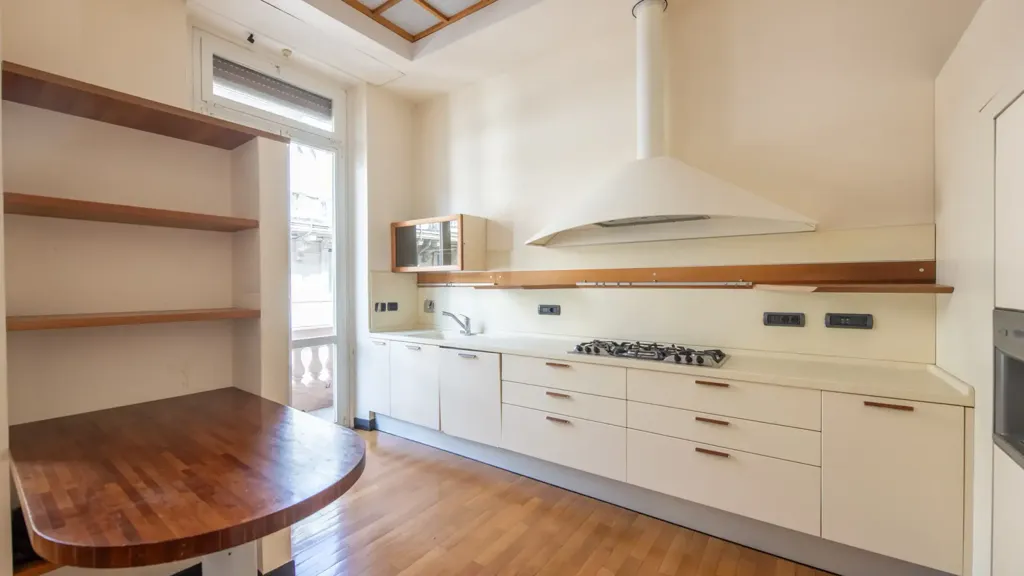 Köök - Period Apartment with Balcony in Genoa