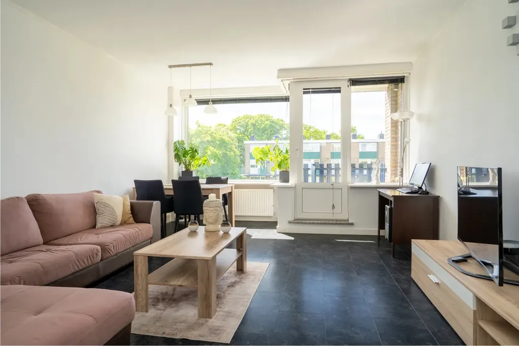 Soggiorno - Shared Apartment with Private Bedroom in Enschede