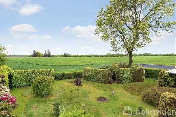 Jardin - Villa with South-Facing Terrace in Gandrup